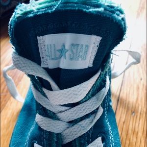 Converse multi green tagged shoes